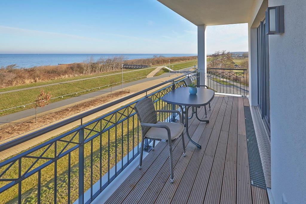 Börgerende-Rethwisch Aparthotel Waterkant Suites - Fewos Am Meer Mit Spa الغرفة الصورة